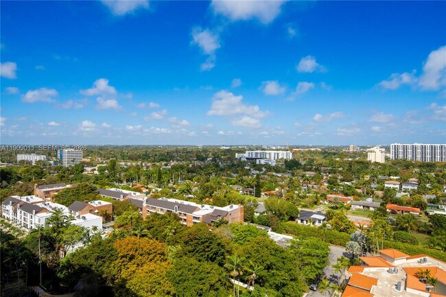Building Photo - 4000 Towerside Terrace