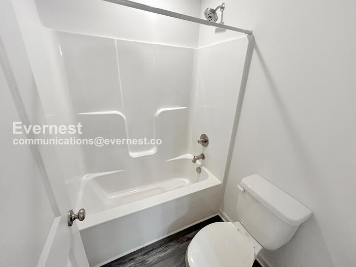 Building Photo - 503 N Linwood Ave