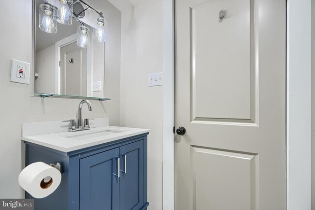 Building Photo - 2630 E Baltimore St