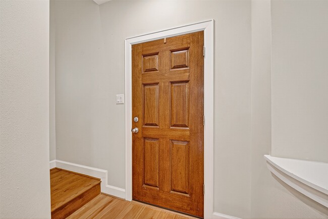 Building Photo - 3730 Main Poplar Dr
