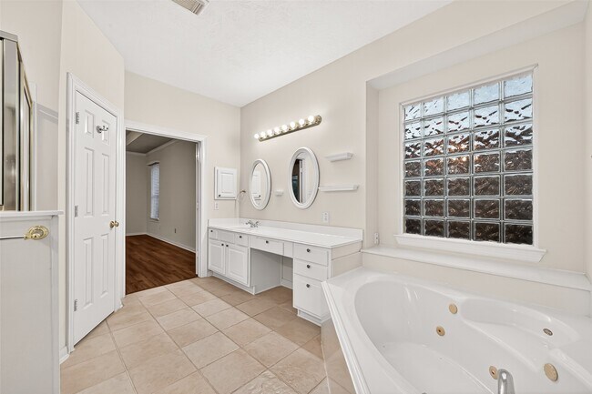 Building Photo - 23734 Indian Hills Way