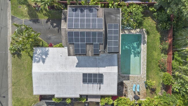 Building Photo - 522 Ulukou St