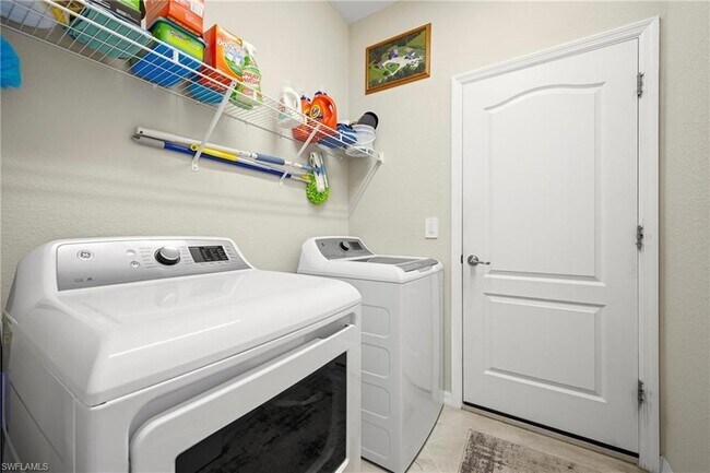 Building Photo - 17644 Winding Wood Ln