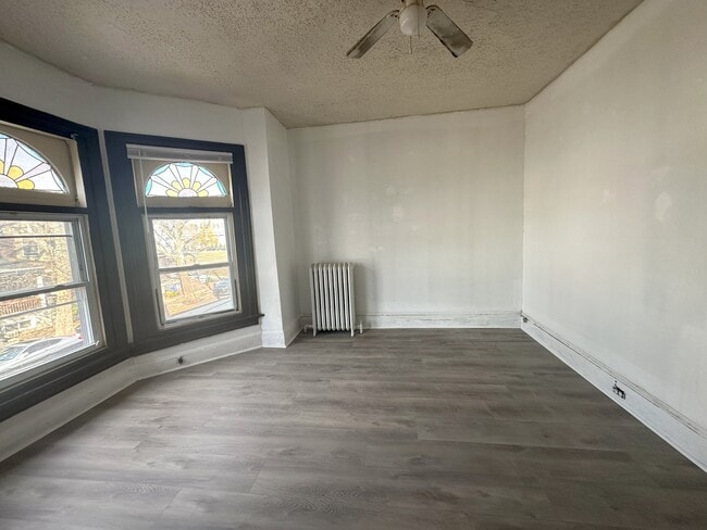 Building Photo - 39 Farragut St