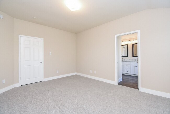 Building Photo - 20922 Barbons Heath Ct