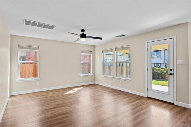 Building Photo - 1405 Ty Cobb Pl
