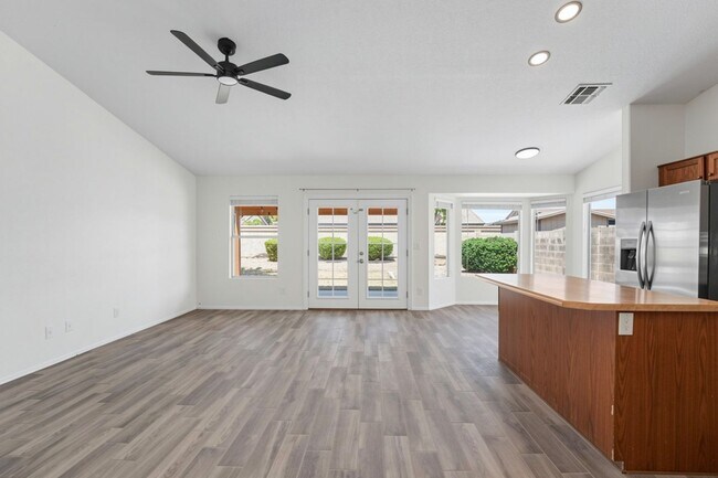 Building Photo - 7842 W Boca Raton Rd