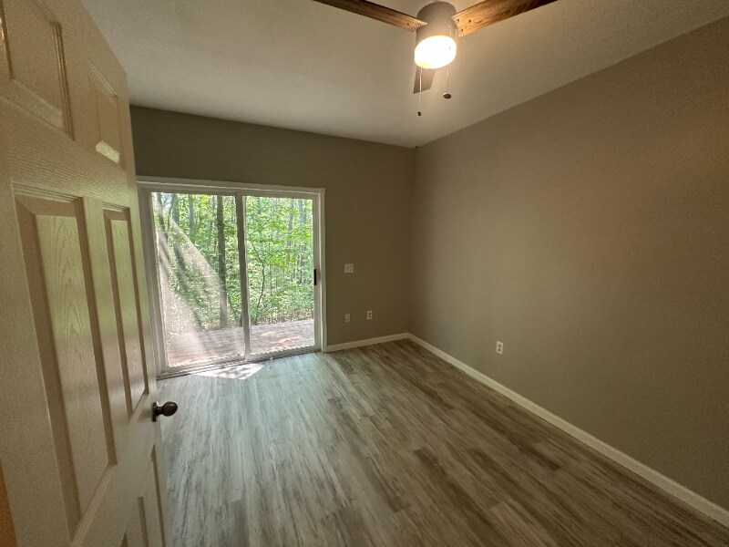 Building Photo - 4033 Sherwood Forest Dr