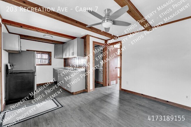 Building Photo - 203 Recreation Ave