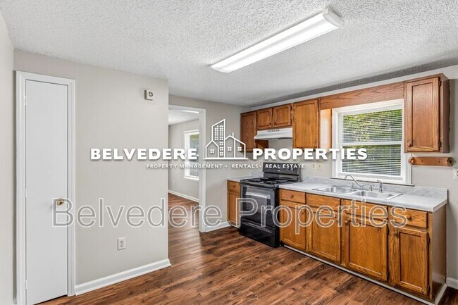 Building Photo - 112 S Raleigh St