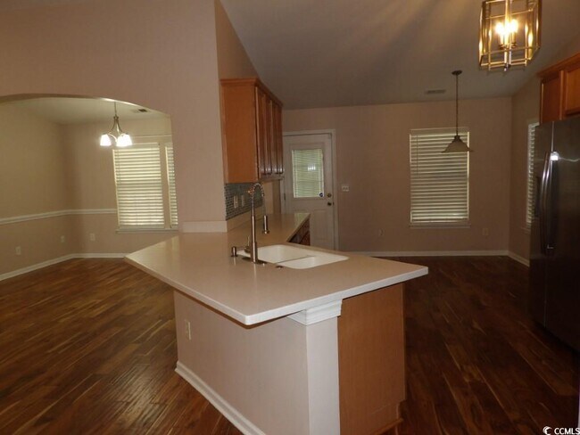 Building Photo - 188 Devonbrook Pl