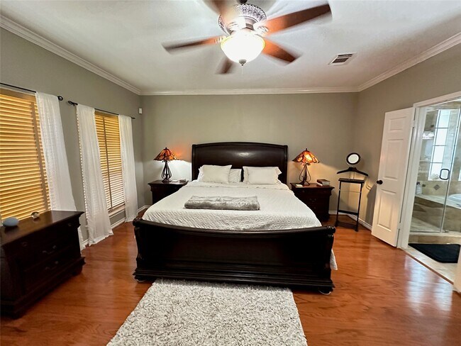 Building Photo - 7002 Greatwood Trails Ct