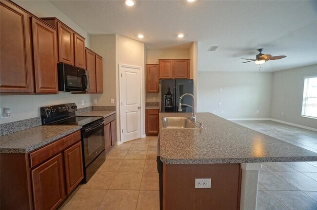 Building Photo - 11230 Sage Canyon Dr.