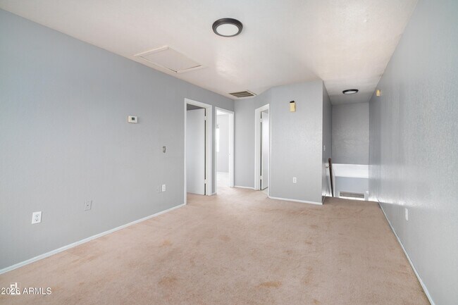 Building Photo - 7854 W Fleetwood Ln