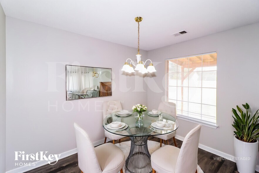 Building Photo - 8337 Bridge Creek Dr