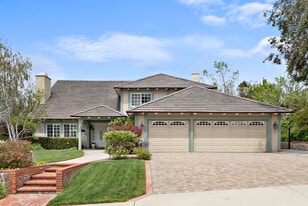 Building Photo - 784 S Goldfinch Way
