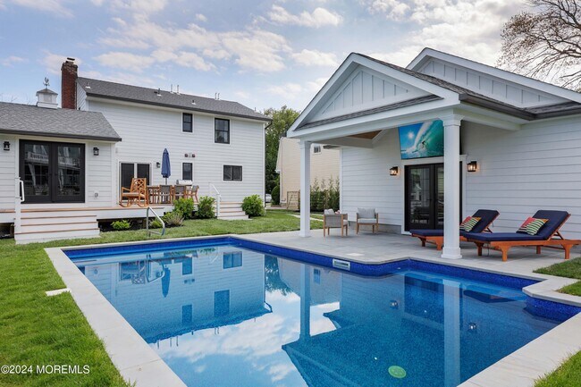 Building Photo - 408 Central Ave