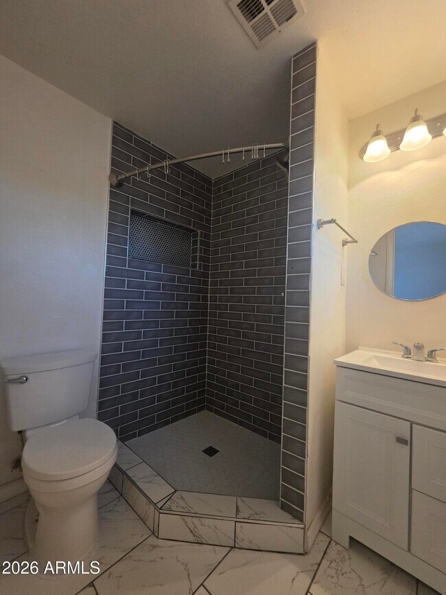 Building Photo - 4950 W Stella Ln