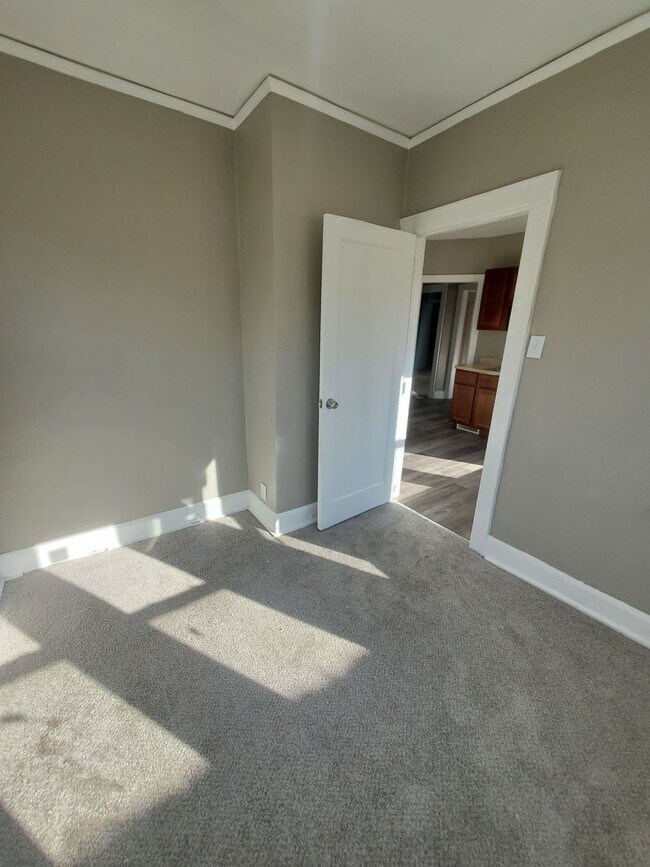 Building Photo - 2707-2709 N 47th St. (Duplex)(ACE PROPERTY)