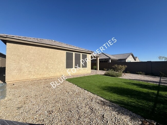 Building Photo - 8454 N Lone Ranger Rd