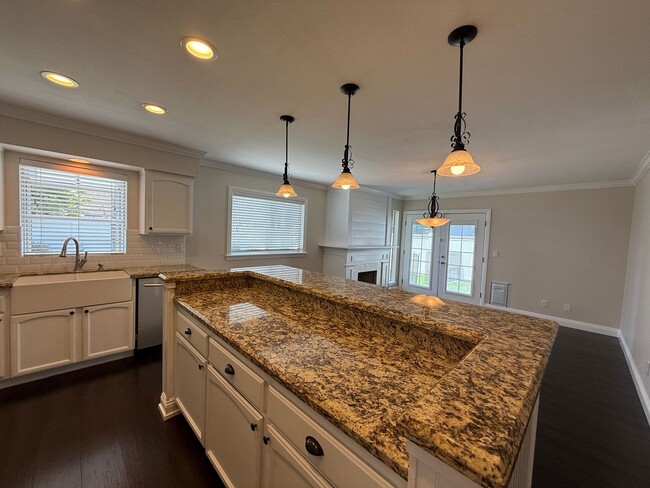 Building Photo - Beautiful home in Oxnard, CA