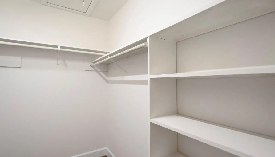 Building Photo - 1227 Rollins Ave