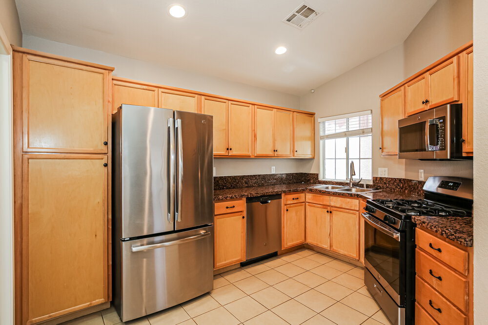 Building Photo - 504 Stonehurst Dr