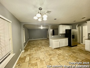 Building Photo - 935 Snowshoe