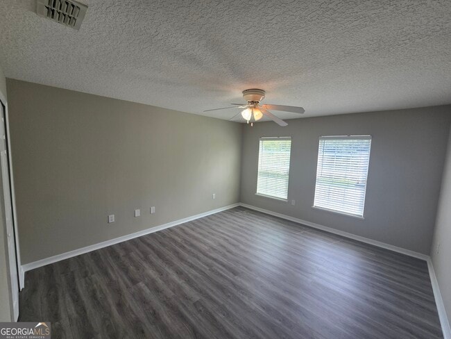 Building Photo - 405 Brooklet Cir