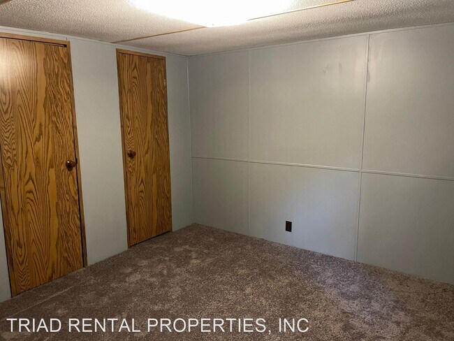 Building Photo - 2 br, 1 bath House - 6074 SUSAN DRIVE