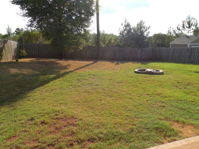 Building Photo - 812 Herrington Dr
