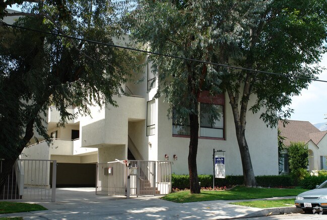 Building Photo - 1139-1143 Alameda Ave