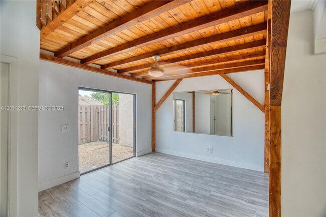 Building Photo - 8015 SW 21st Ct