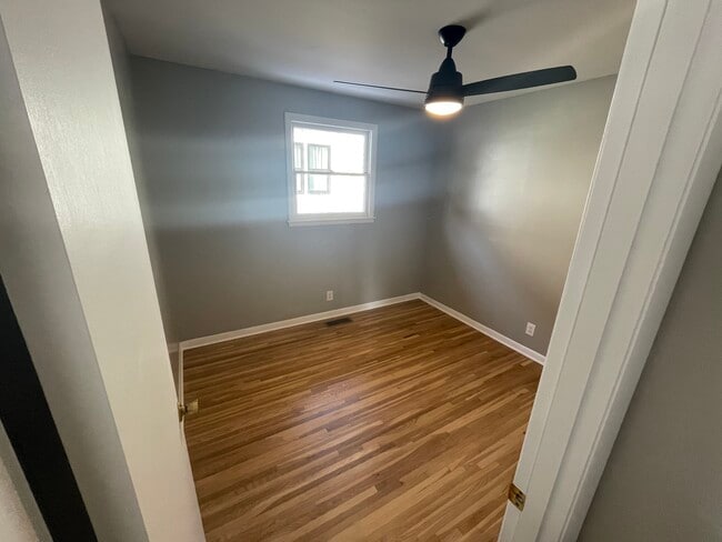 Building Photo - 1913 Boscobel St