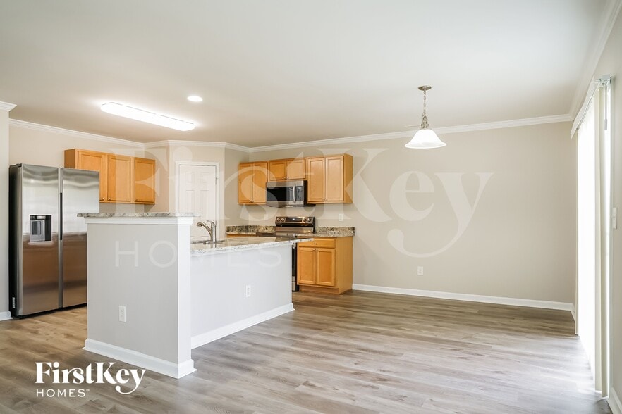 Building Photo - 6831 Horseback Lane