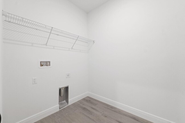Building Photo - 14152 SW 44th Ave
