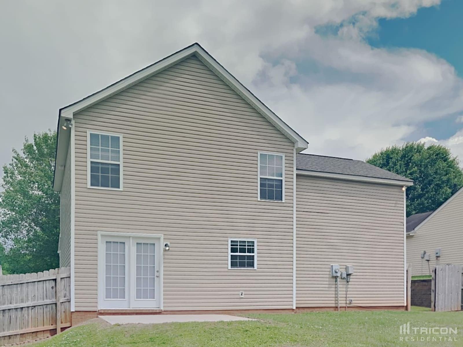 Building Photo - 637 Overlook Rd