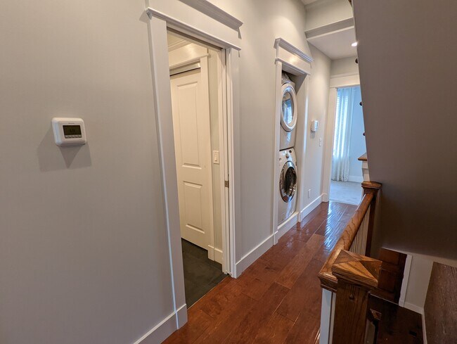 Building Photo - 228 F St NE