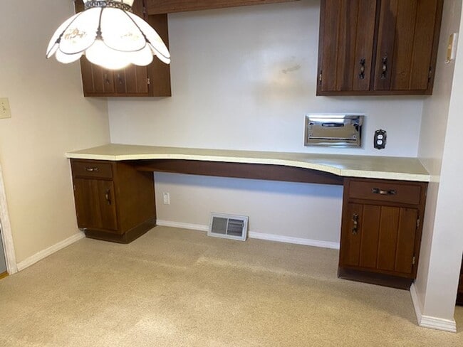 Building Photo - Large 3 bed ranch in Granite City