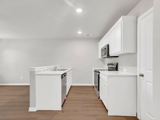 Building Photo - Brand New Fourplex