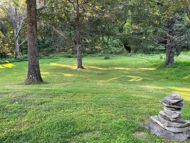 Building Photo - 37 Mary's Ln