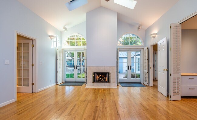 Building Photo - Luxury Single-Story Los Gatos Estate | Remodeled Throughout | Resort-Style Backyard