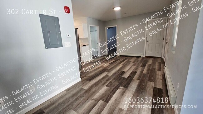 Building Photo - 302 Cartier St