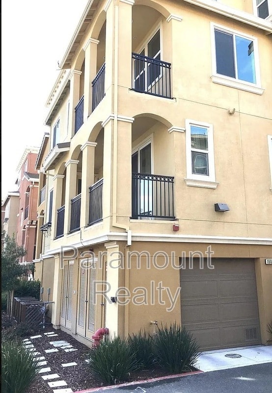 Building Photo - 1997 Lee Way