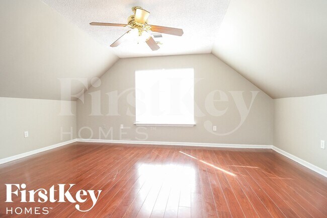 Building Photo - 5153 Grand Pines Dr