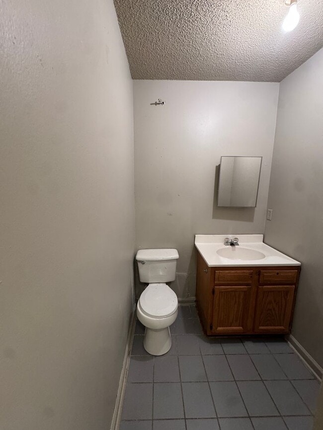 Building Photo - 2 Bed / 1 Bath Duplex in Weiner, AR