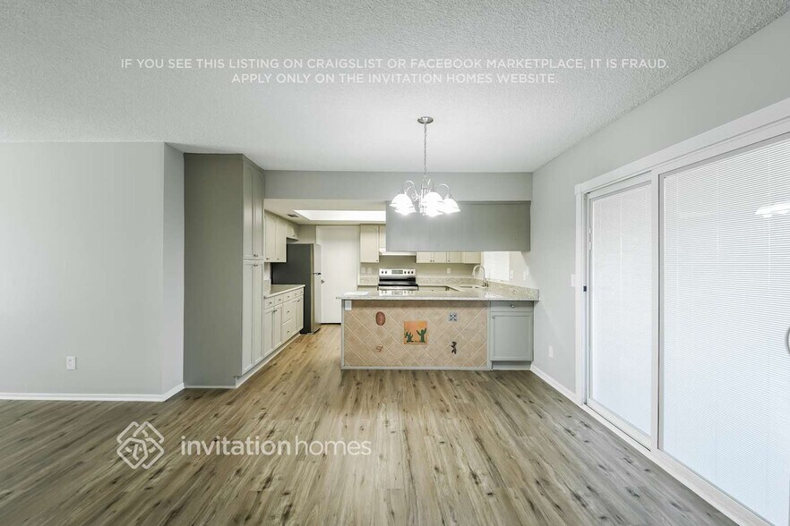 Building Photo - 2144 W Wickieup Ln