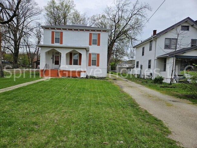 Building Photo - 710 Derby Ave