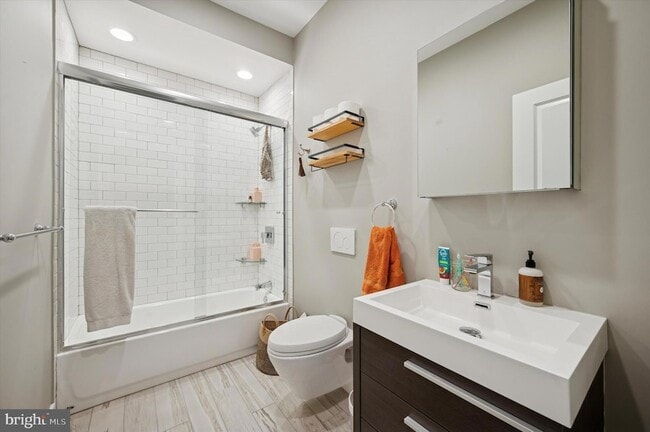 Building Photo - 1942 Tasker St