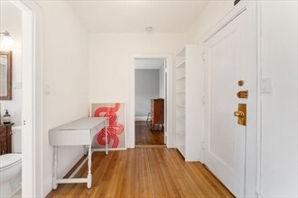 Building Photo - 20 Concord Ave